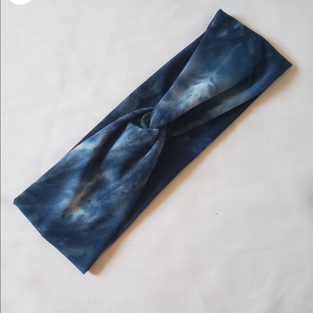 NWOT Tie dye twist turban style headband
